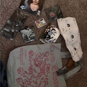 Twilight 2010 Memorabilia Merchandise